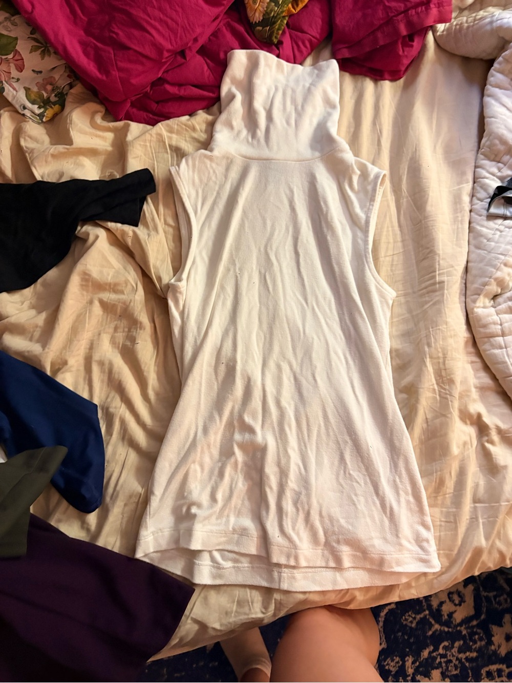 Banana Republic White Sleeveless Turtleneck Camisole